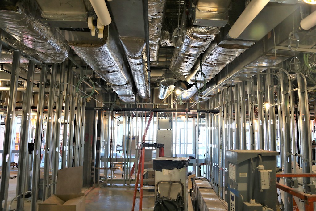 ceiling ductwork